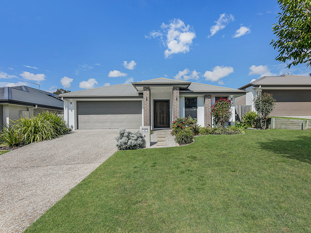 8 Loghopper Court, Redbank Plains, QLD 4301