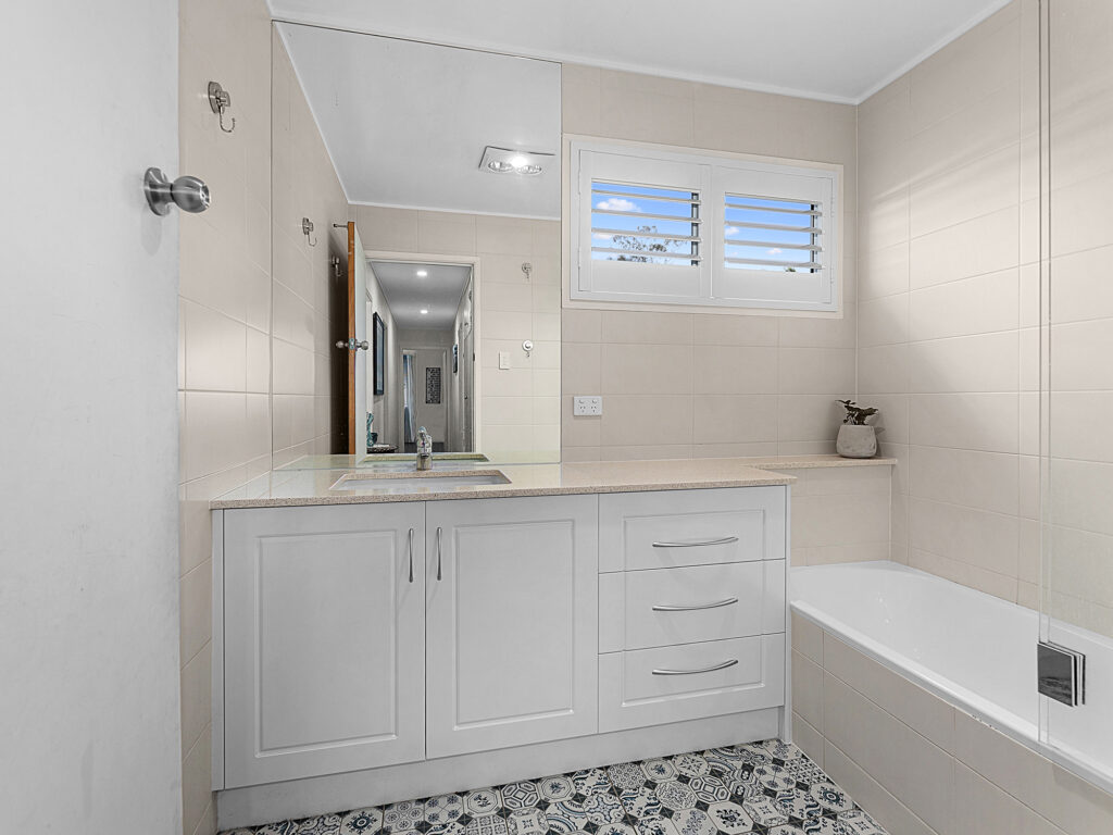 23 Logan Street, North Booval, QLD 4304