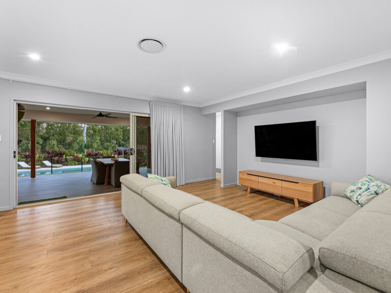 71 Aspect Way, Karalee, QLD 4306