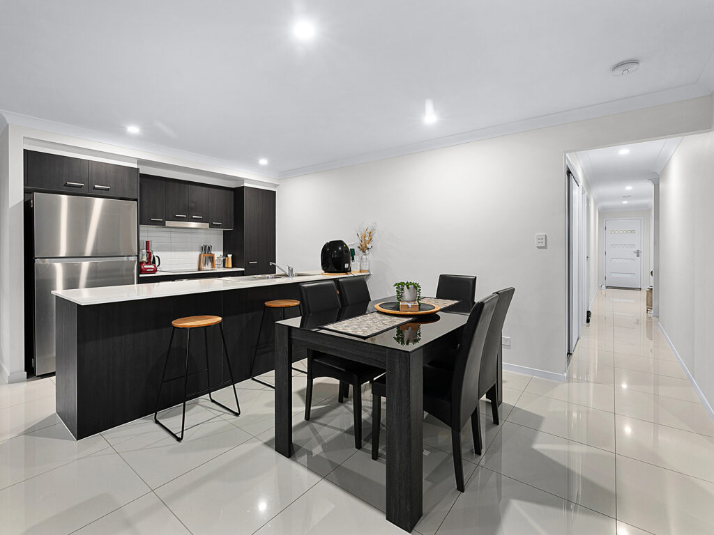 8 Henbury Street, South Ripley, QLD 4306