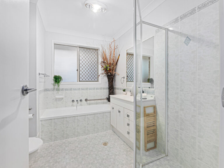 81 Wildey Street, Raceview, QLD 4305