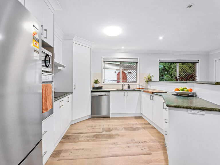 81 Wildey Street, Raceview, QLD 4305