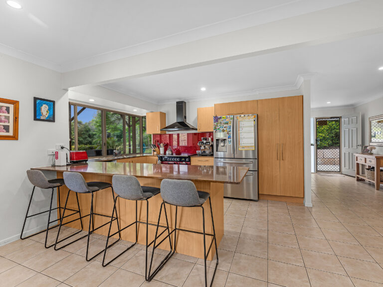 55 Stuart Street, Barellan Point, QLD 4306