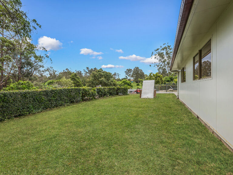 55 Stuart Street, Barellan Point, QLD 4306