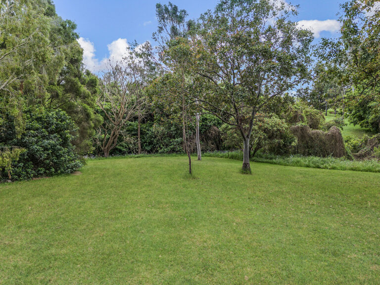 55 Stuart Street, Barellan Point, QLD 4306