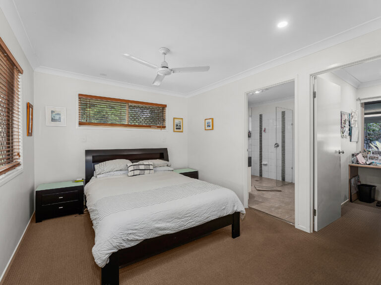 55 Stuart Street, Barellan Point, QLD 4306