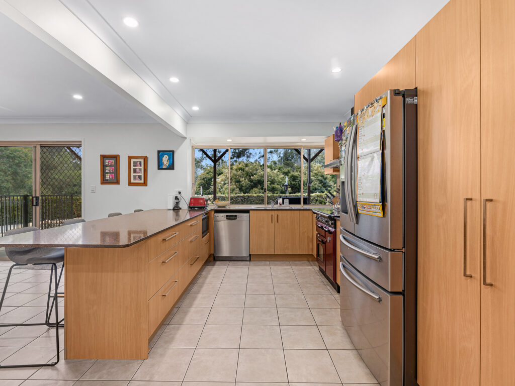 55 Stuart Street, Barellan Point, QLD 4306