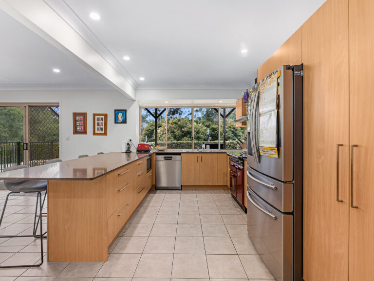 55 Stuart Street, Barellan Point, QLD 4306