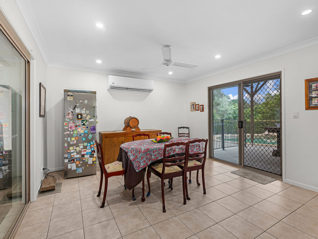 55 Stuart Street, Barellan Point, QLD 4306