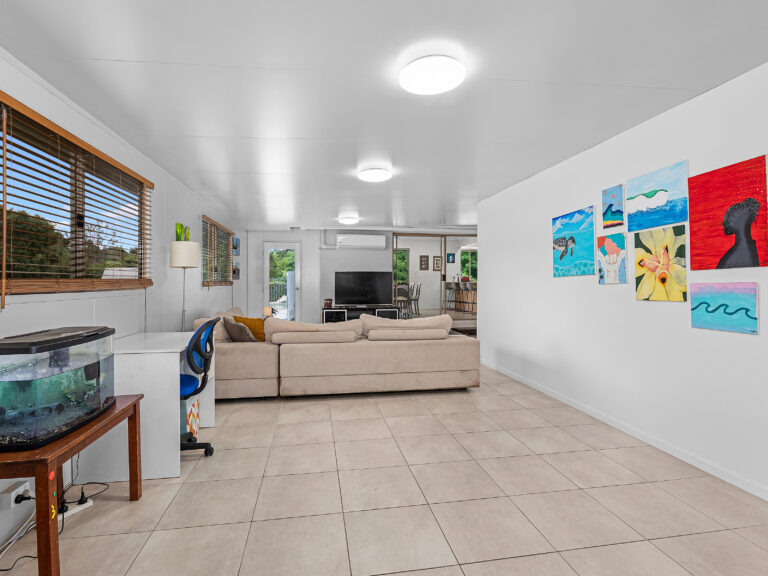 55 Stuart Street, Barellan Point, QLD 4306