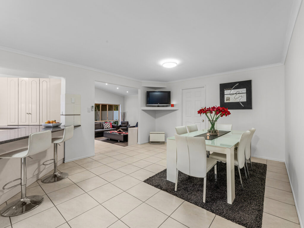 67 Freshwater Circuit, Forest Lake, QLD 4078