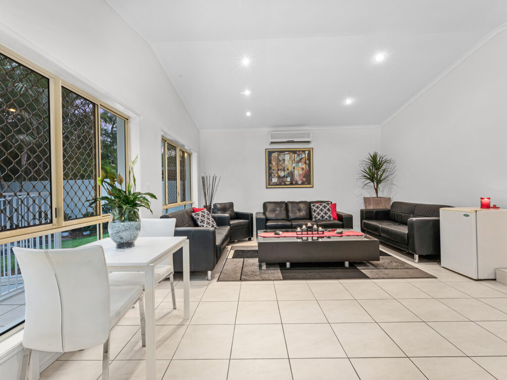 67 Freshwater Circuit, Forest Lake, QLD 4078