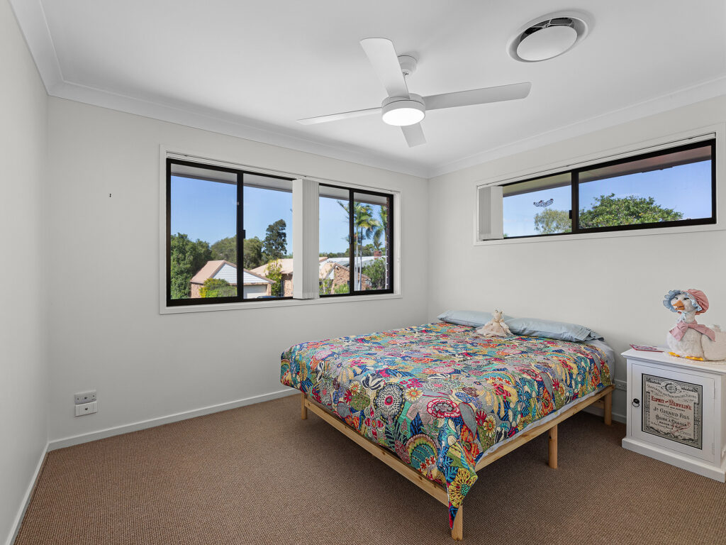 24 Edwards Drive, Albany Creek, QLD 4035