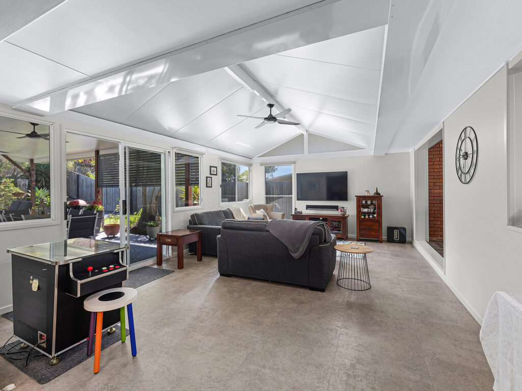 24 Edwards Drive, Albany Creek, QLD 4035