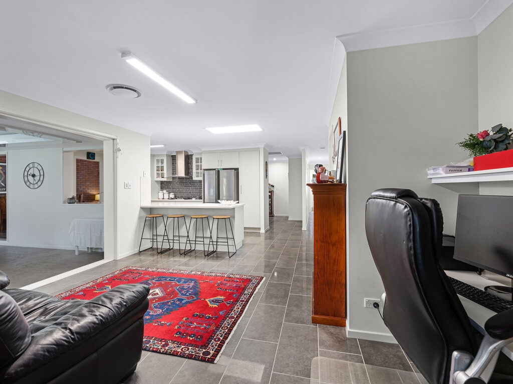 24 Edwards Drive, Albany Creek, QLD 4035