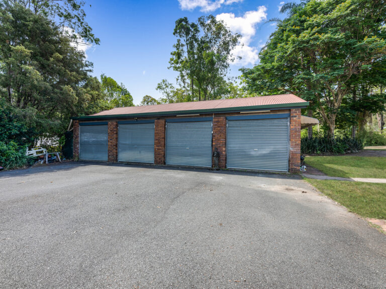 19 Henderson Street, Redbank, QLD 4301
