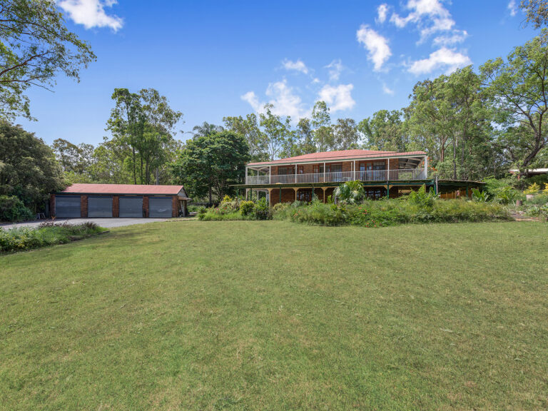19 Henderson Street, Redbank, QLD 4301