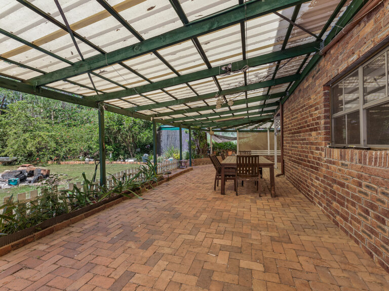 19 Henderson Street, Redbank, QLD 4301