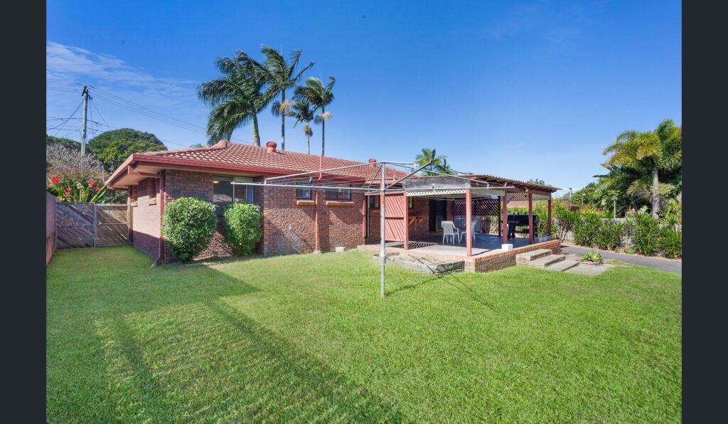 8 Acacia Place, Camira, QLD 4300