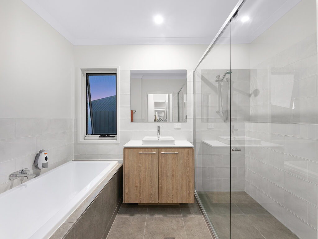205 Barrams Road, South Ripley, QLD 4306