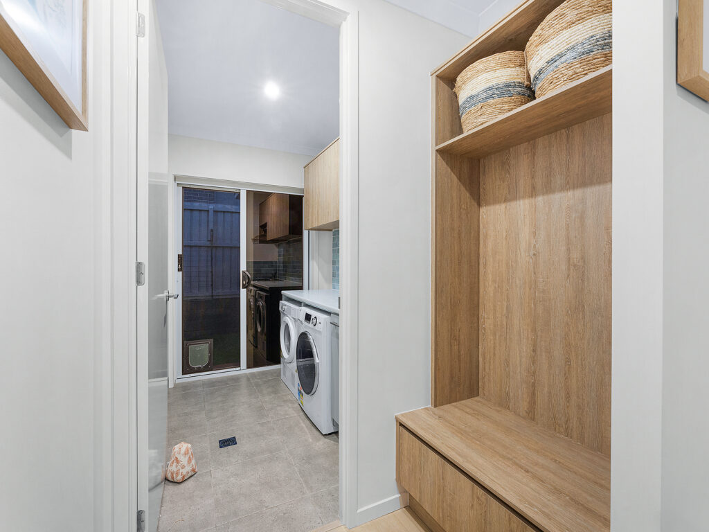 205 Barrams Road, South Ripley, QLD 4306