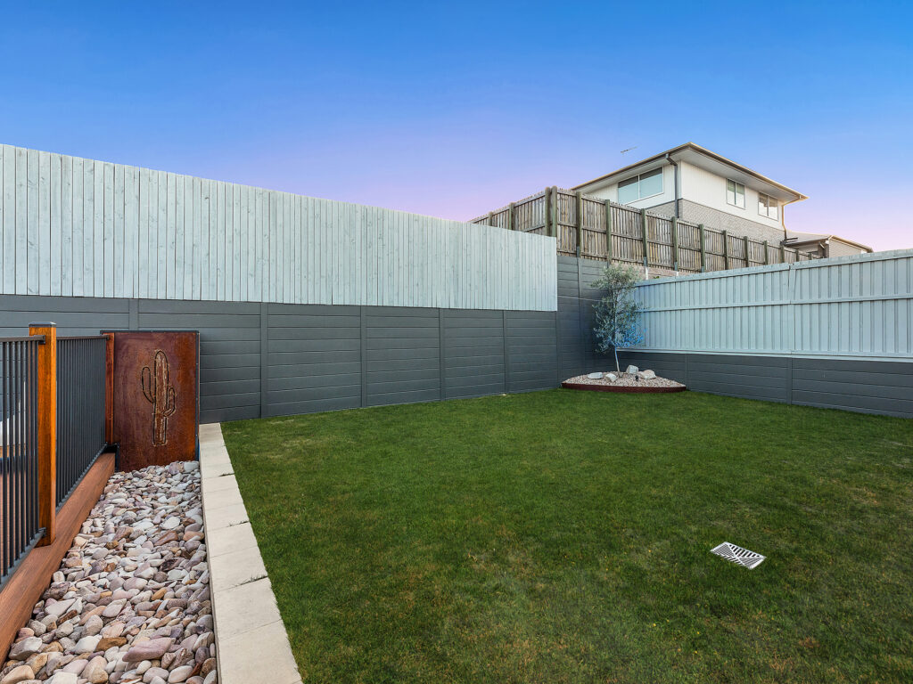205 Barrams Road, South Ripley, QLD 4306