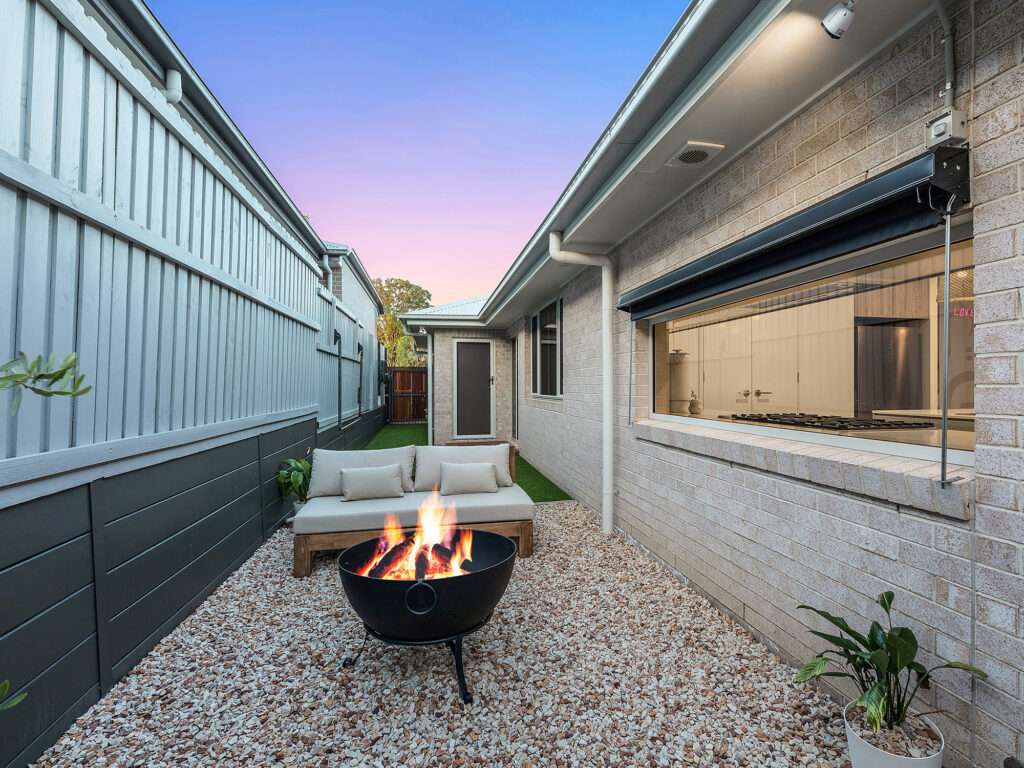 205 Barrams Road, South Ripley, QLD 4306