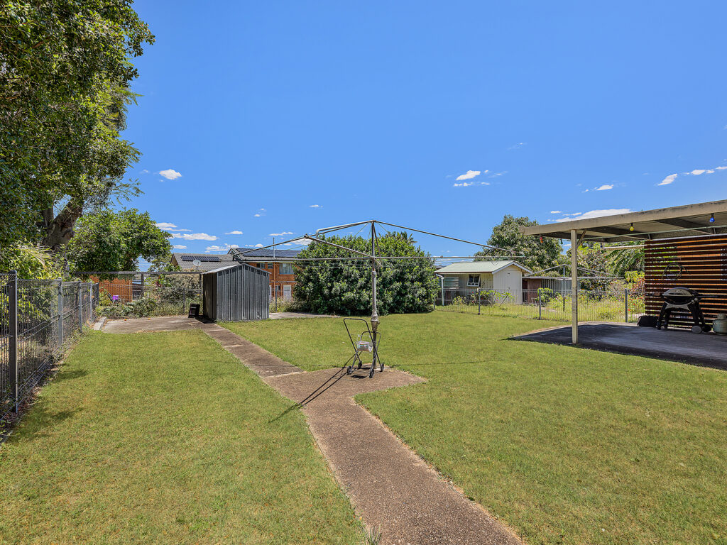 13 Kiah Street, Eastern Heights, QLD 4305