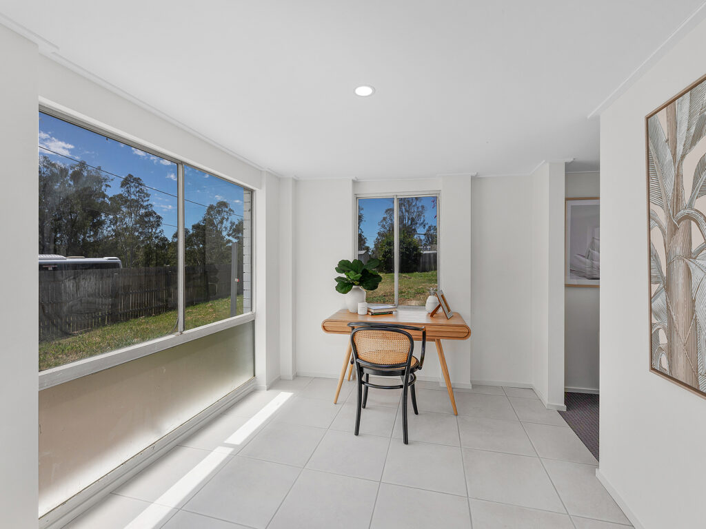 2 Woodford Street, One Mile, QLD 4305