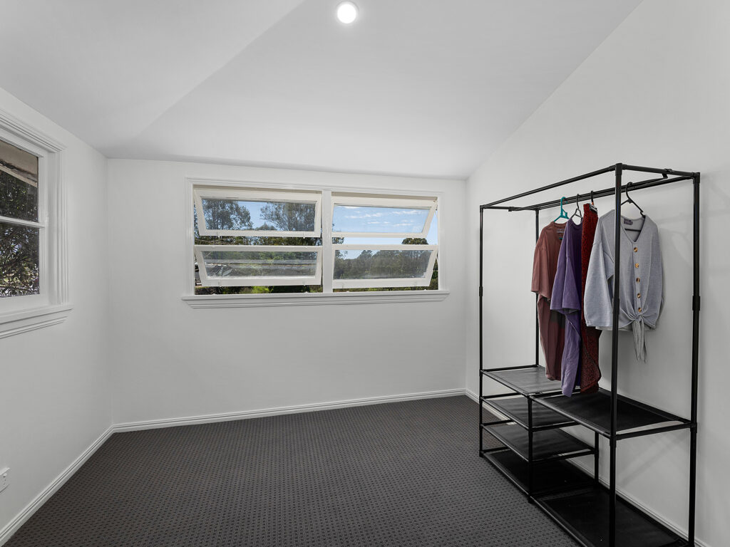 2 Woodford Street, One Mile, QLD 4305