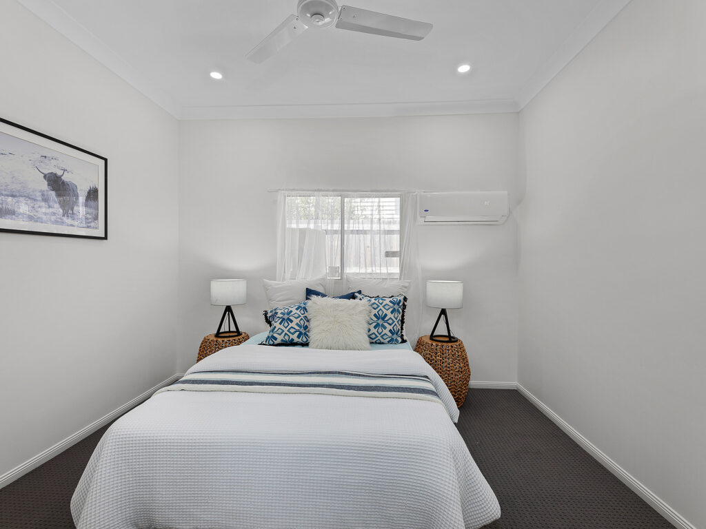 2 Woodford Street, One Mile, QLD 4305
