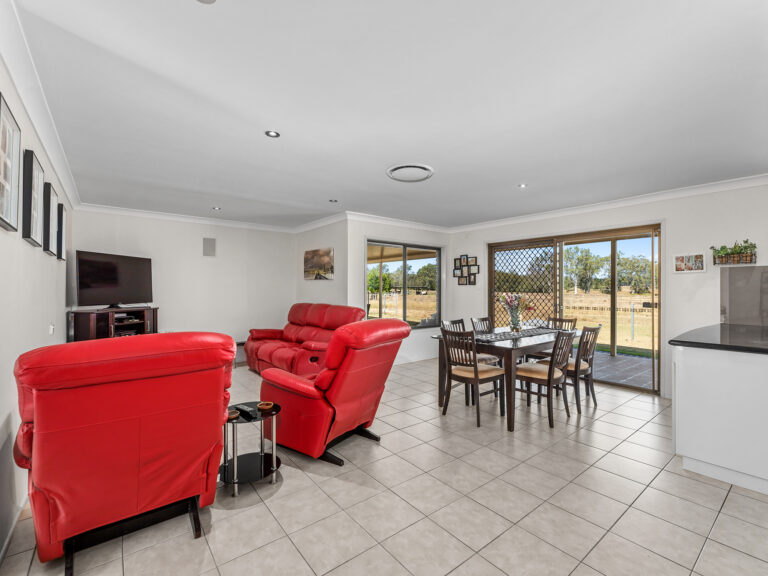 41 Carmichaels Road, Purga, QLD 4306