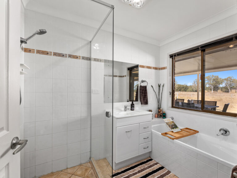 41 Carmichaels Road, Purga, QLD 4306