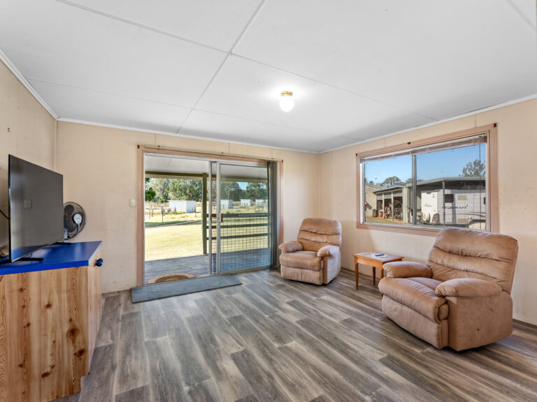 41 Carmichaels Road, Purga, QLD 4306