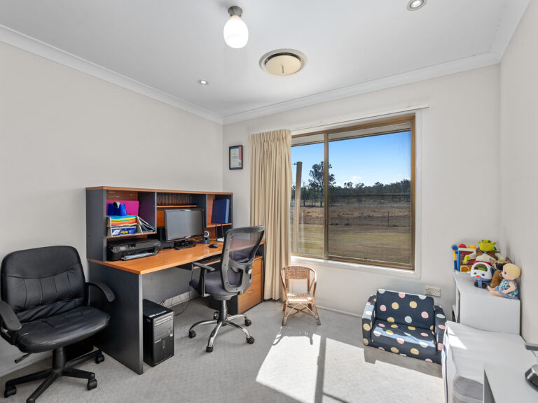 41 Carmichaels Road, Purga, QLD 4306
