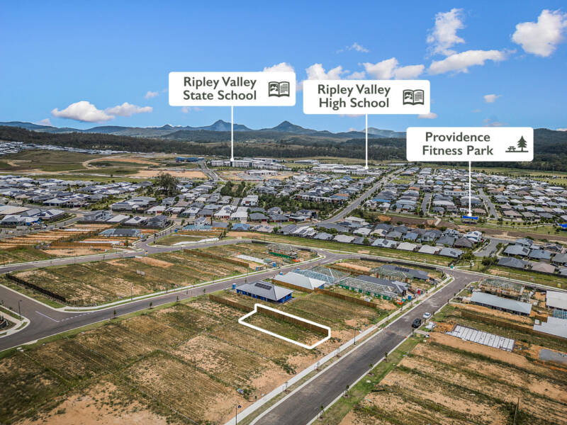 3899 21 Aquilla Rise, South Ripley, QLD 4306 AUS