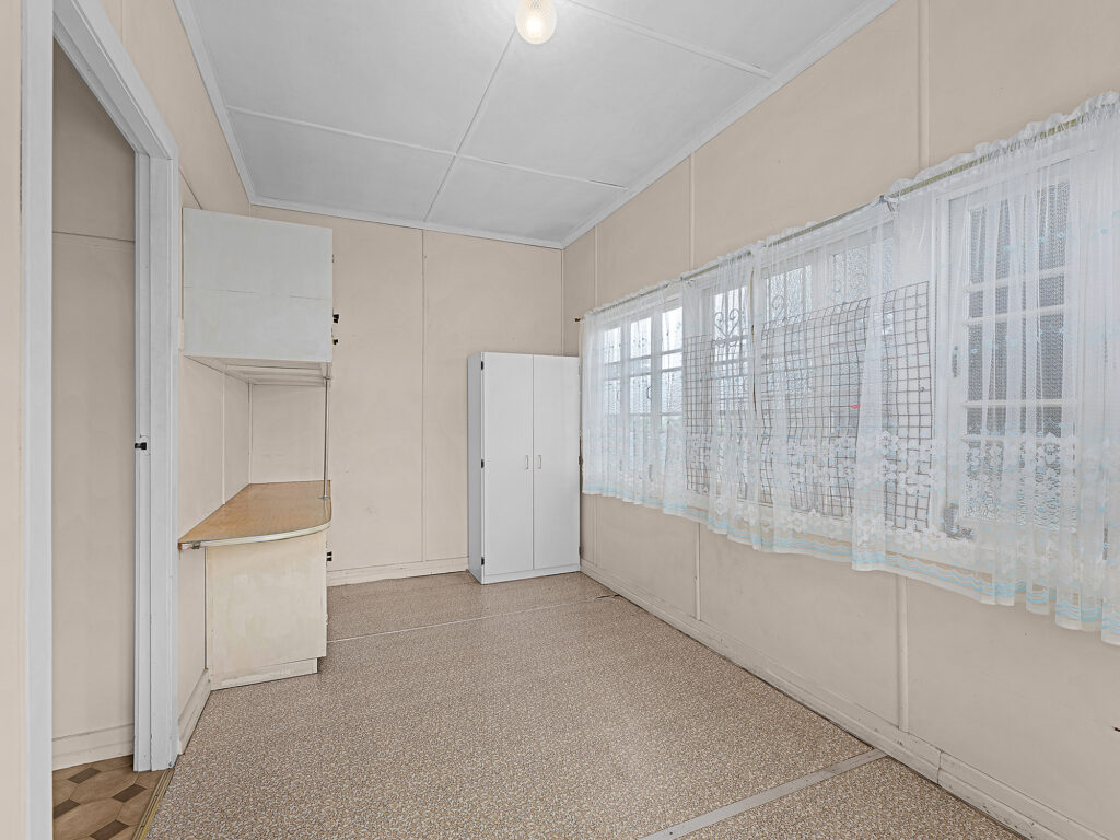 House-East Ipswich-QLD-R2-3560182