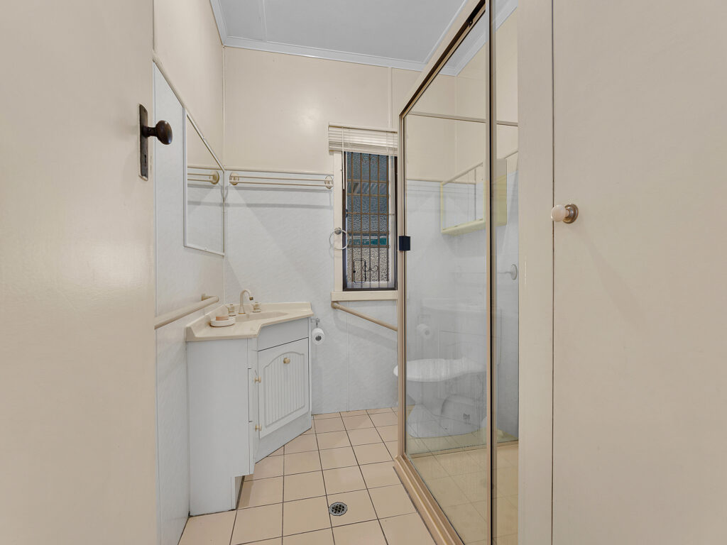 House-East Ipswich-QLD-R2-3560182