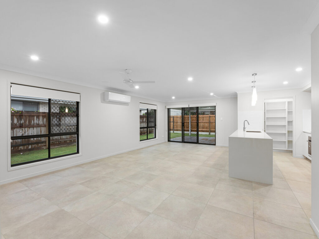 House-Deebing Heights-QLD-R2-3569746