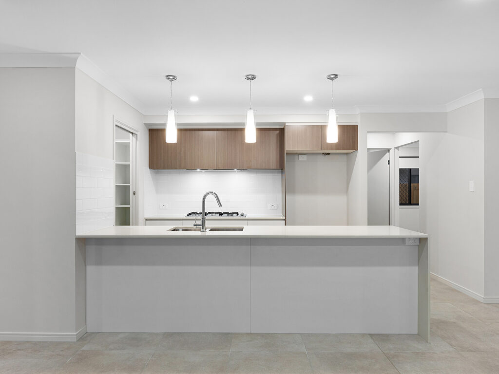 House-Deebing Heights-QLD-R2-3569746