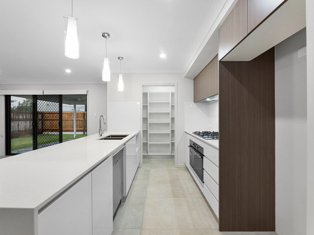 House-Deebing Heights-QLD-R2-3569746