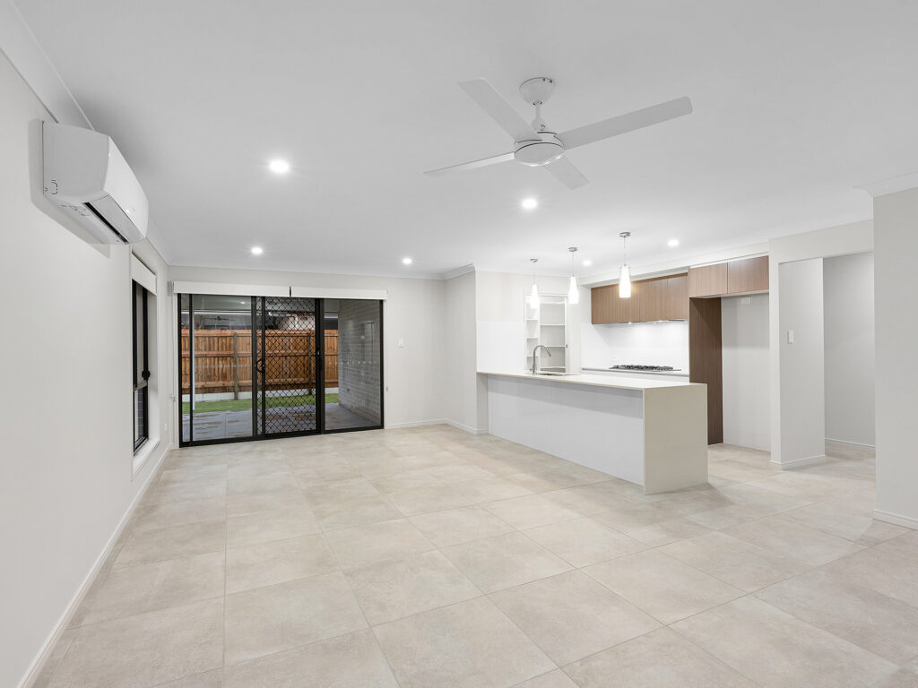 House-Deebing Heights-QLD-R2-3569746