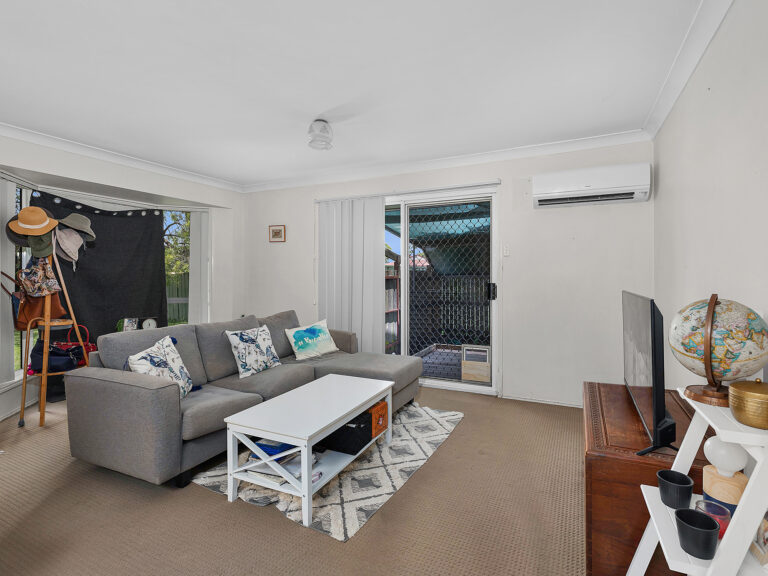 DuplexSemi-detached-Rosewood-QLD-R2-3573379