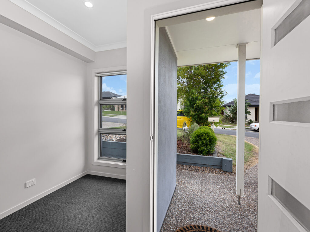 House-Redbank Plains-QLD-R2-3574530
