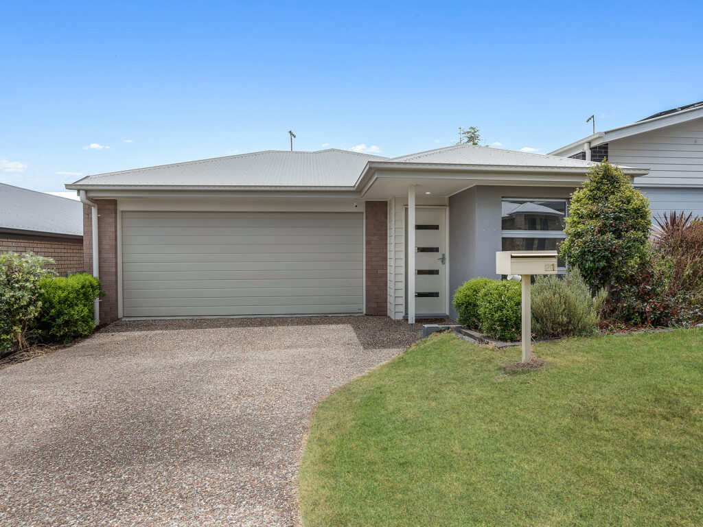 House-Redbank Plains-QLD-R2-3574530