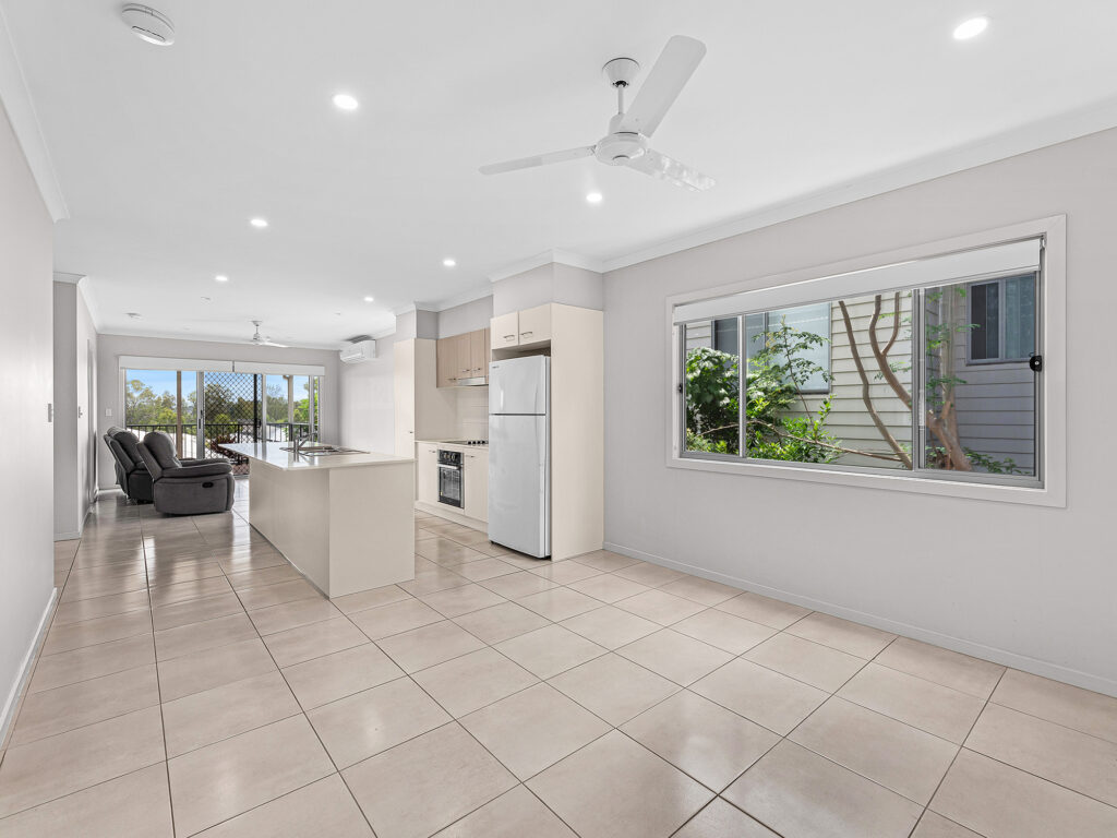 House-Redbank Plains-QLD-R2-3574530