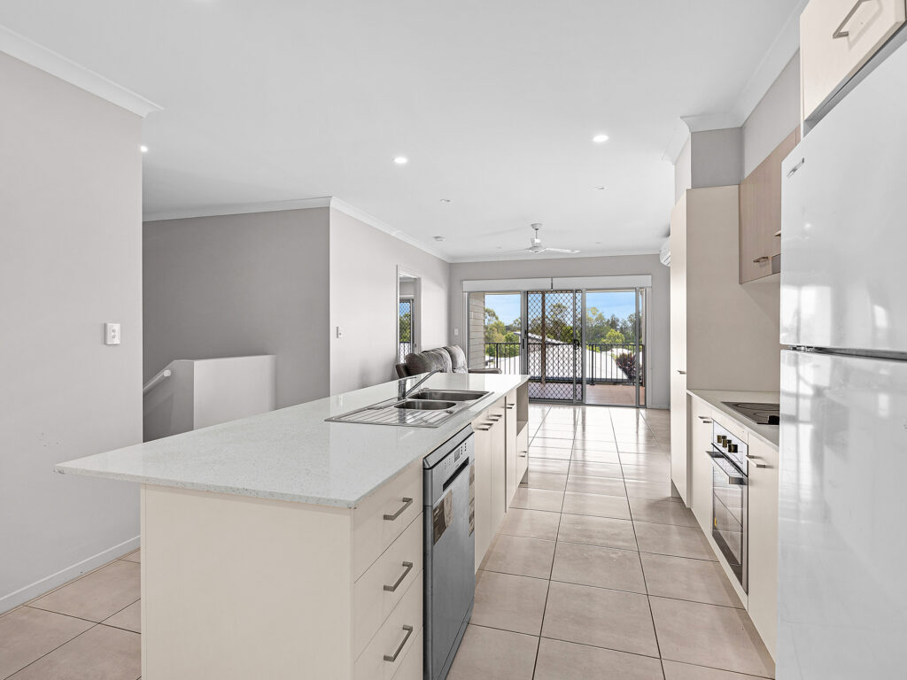 House-Redbank Plains-QLD-R2-3574530