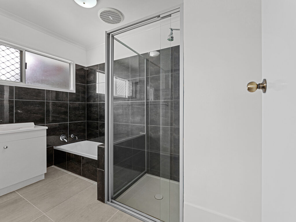 House-Goodna-QLD-R2-3575198