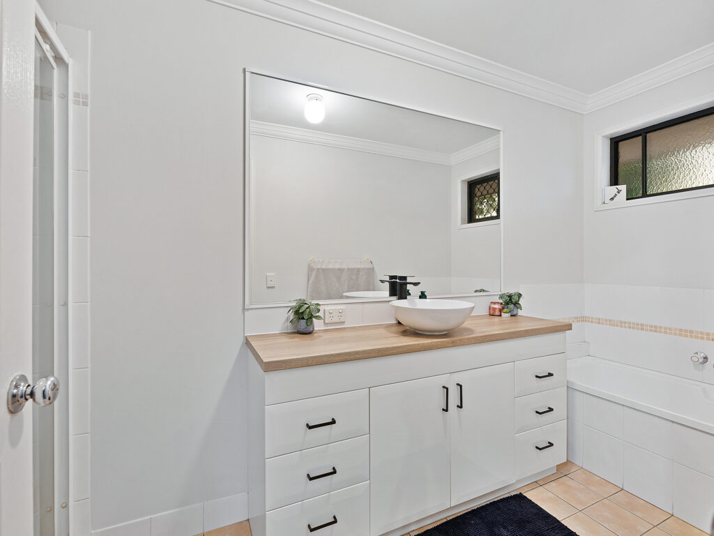 House-Springfield-QLD-R2-3576093