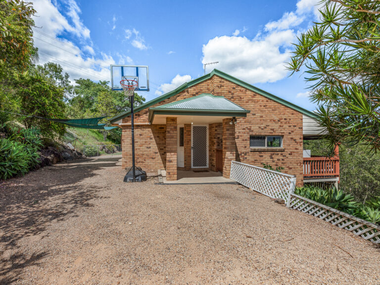 House-Lowood-QLD-R2-3577597